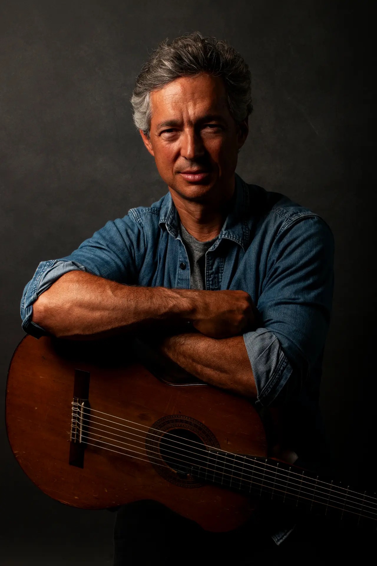 Guitarist, natural light